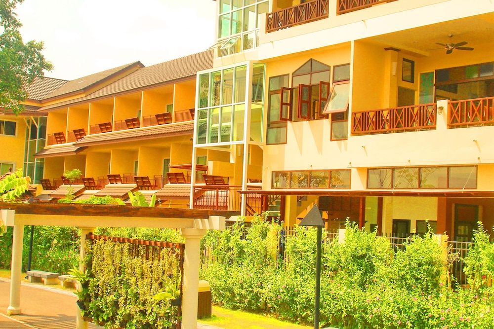 undefined Suphan Lake Hometel 9