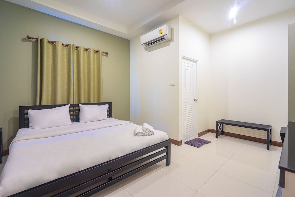 Suphan Lake Hometel Standard Room 7