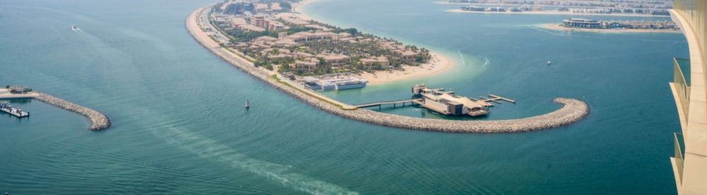 Homesgetaway- 2BR in Beach Vista Tower 2 Luxury Apartment 25