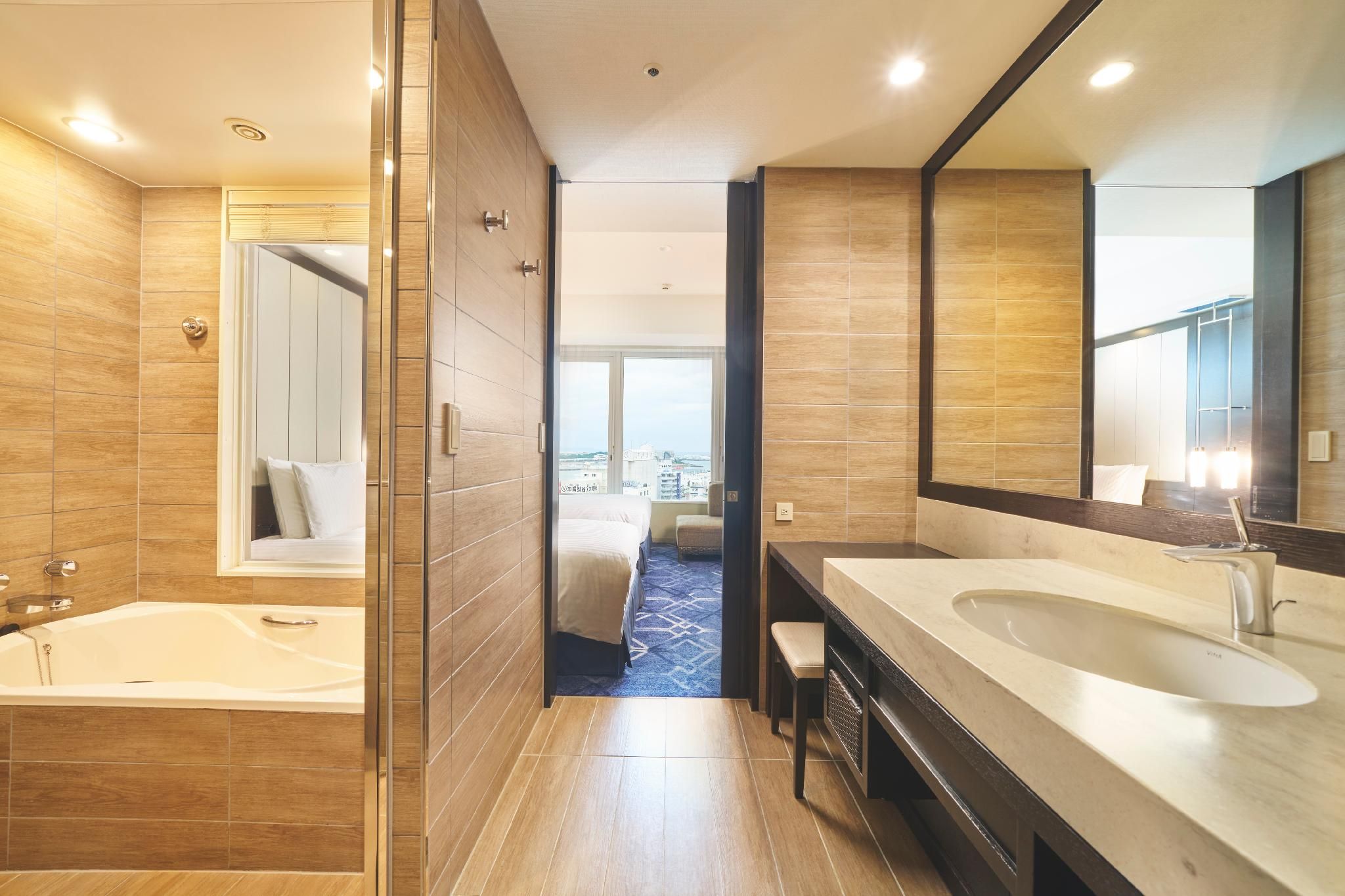 Bayside Twin Room for 1 Person - Newly Renovated, 2024