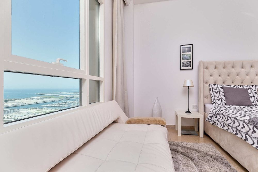 Cozy 1BR apartment Marina Crown Comfort Apartment 13