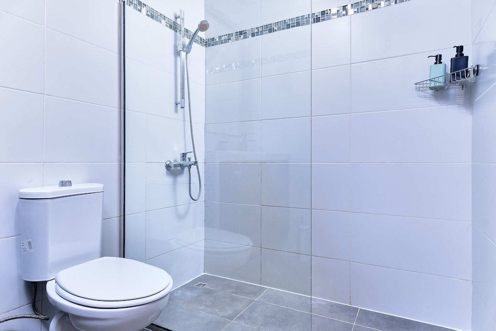 undefined Cozy 1BR apartment Marina Crown 5