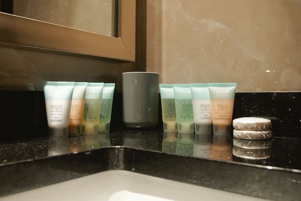 Clever Guest Elite Downtown studio City Studio 17