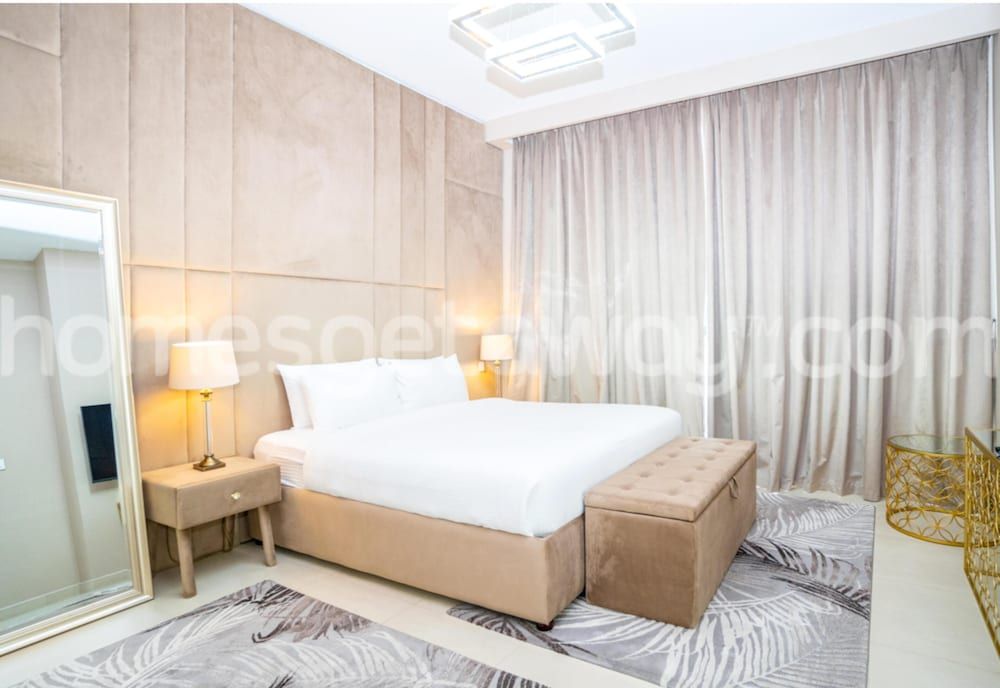 Homesgetaway- Cozy 3BR in Downtown Views Standard Apartment, Bathtub 6