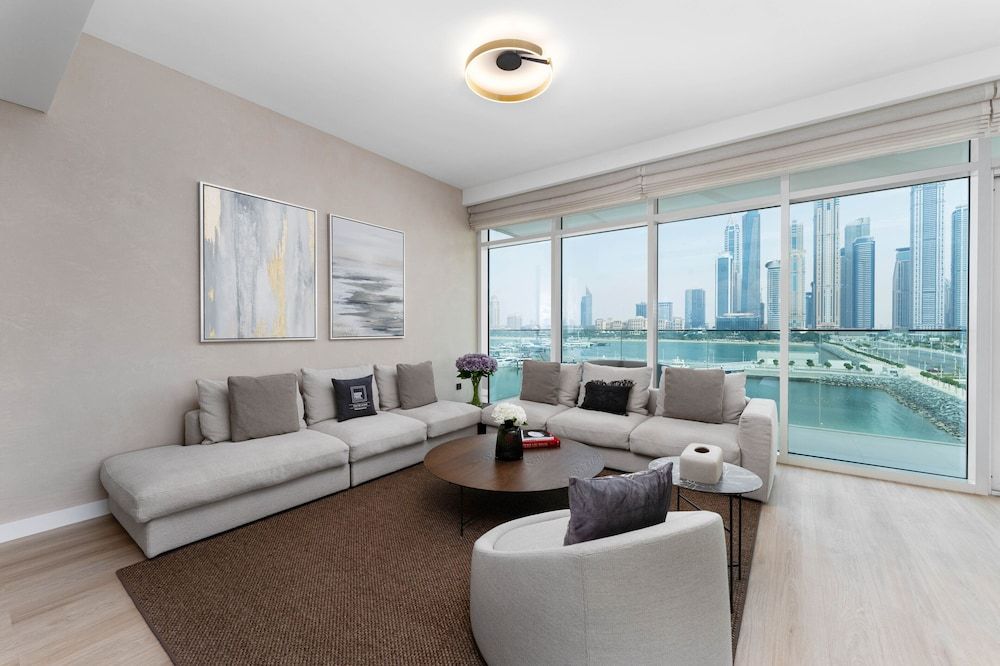 Maison Privee - Deluxe 3BR Apt w/ Dubai Marina View and Beach Access Deluxe Apartment 19
