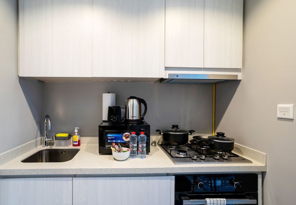 Tanin - Exquisite 1BR Apt in Zada Tower with Canal Views Deluxe Apartment 8