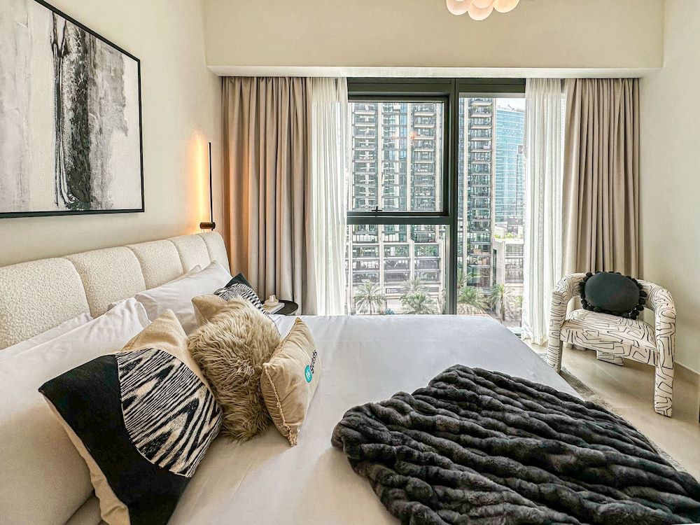 HiGuests - Act Tower 1 Deluxe Apartment 2