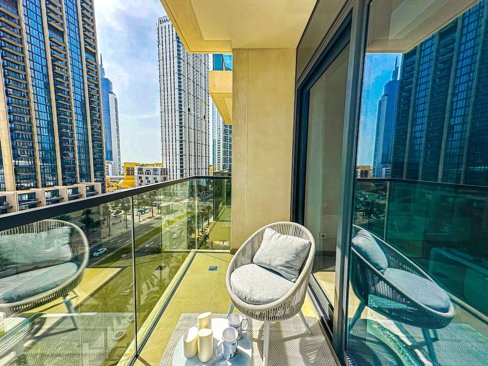 HiGuests - Act Tower 1 Deluxe Apartment 15