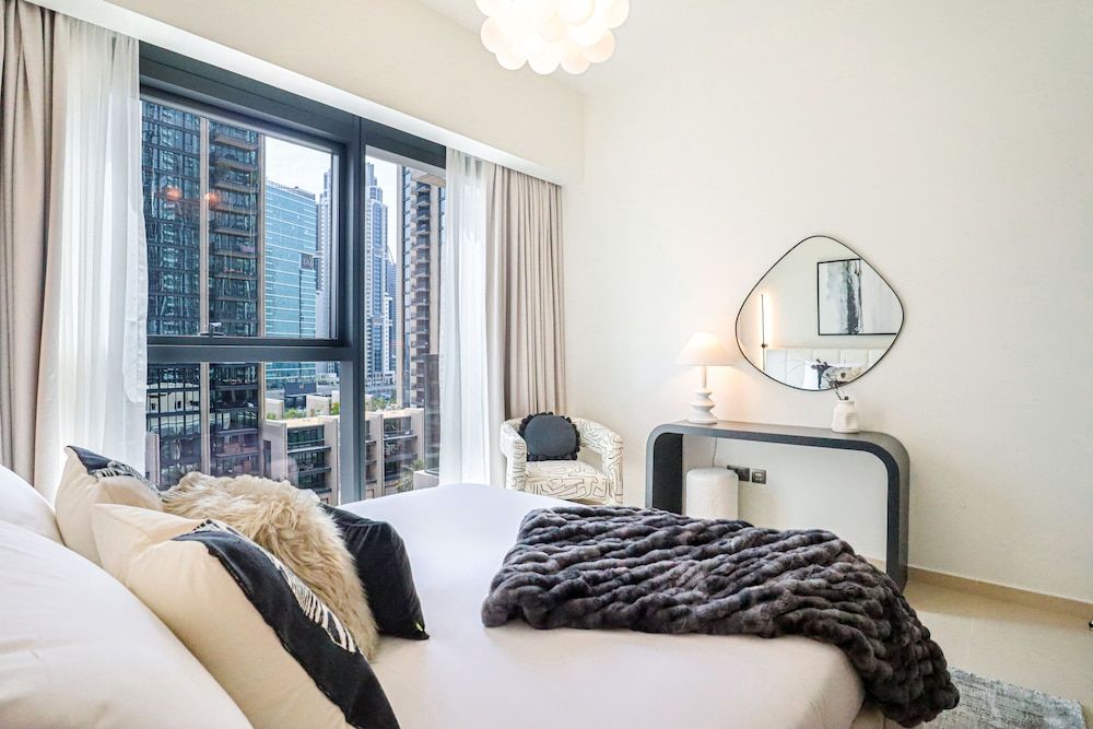 HiGuests - Act Tower 1 Deluxe Apartment 11