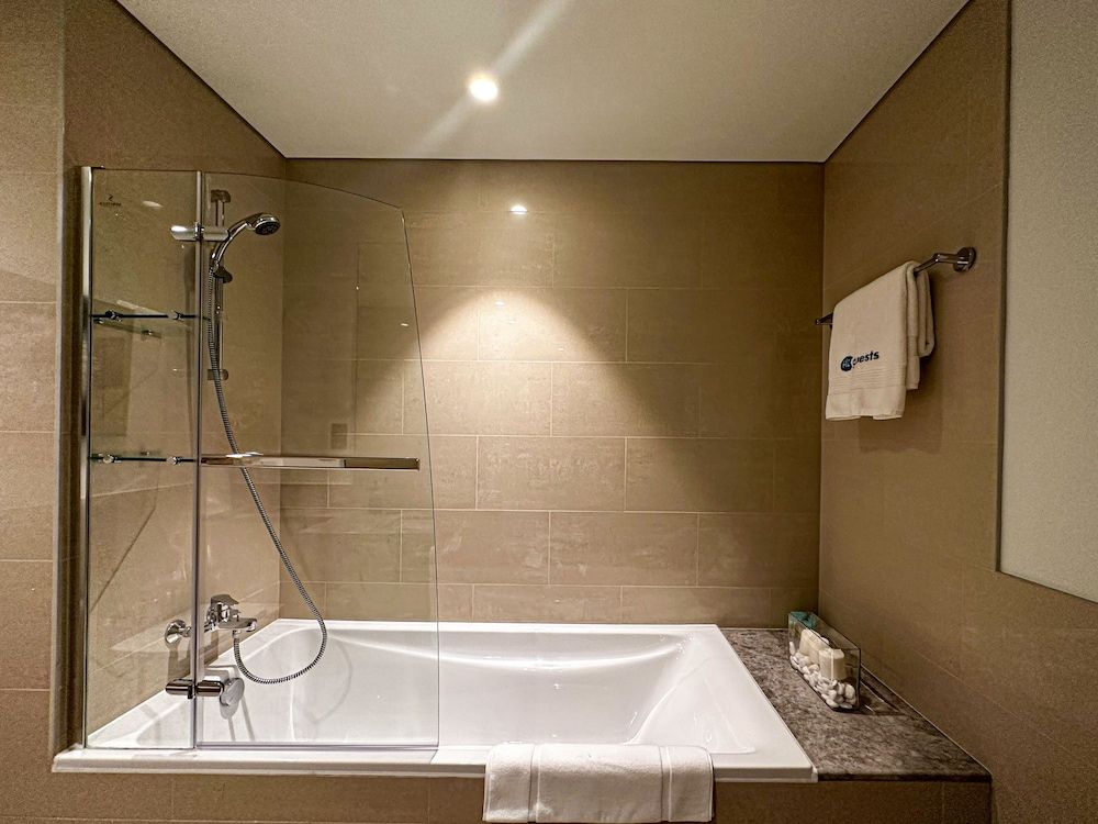 HiGuests - Act Tower 1 Deluxe Apartment 21