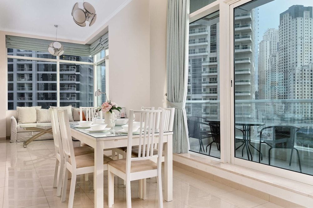 undefined Beautiful 1BR with sunset view 3