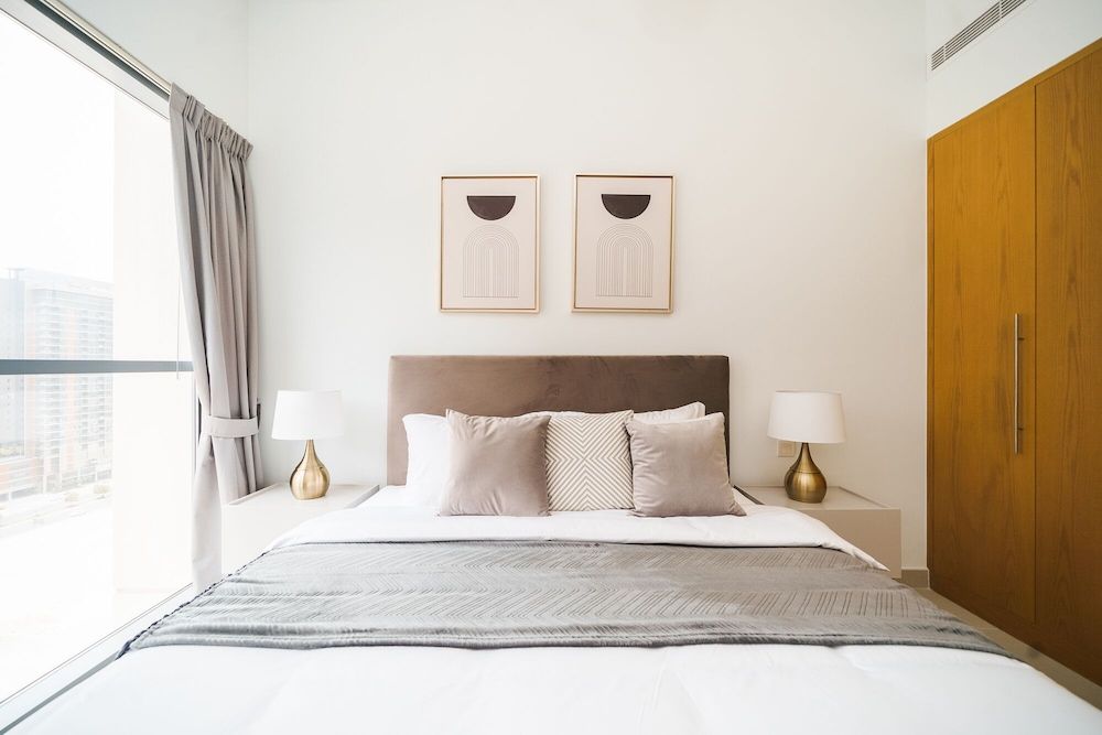 Downtown - Bellevue Towers Classic Apartment 2