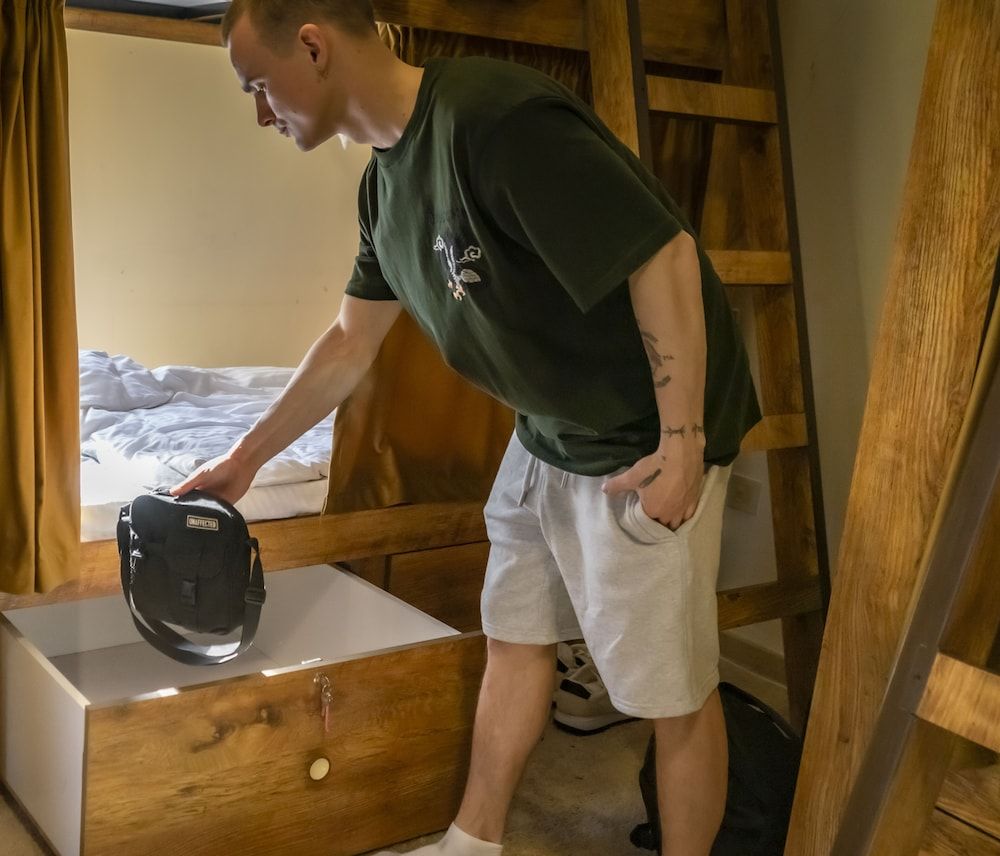 undefined Lunar Hostel 1804 4