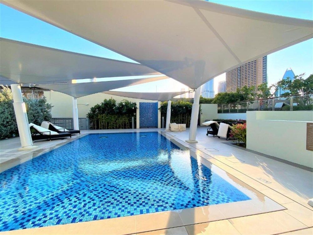 undefined Homesgetaway-3BR Apt. in Downtown Views 10