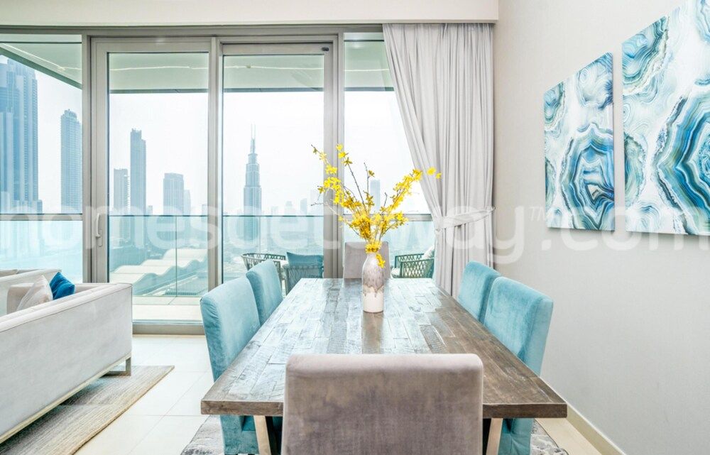 undefined Homesgetaway-3BR Apt. in Downtown Views 6