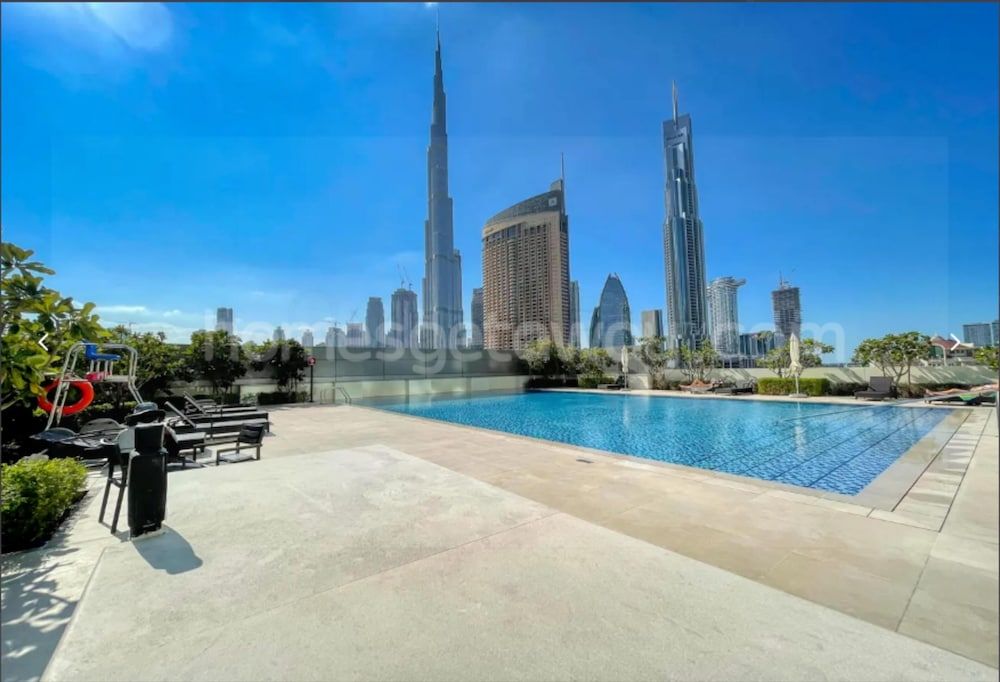 undefined Homesgetaway-3BR Apt. in Downtown Views 8