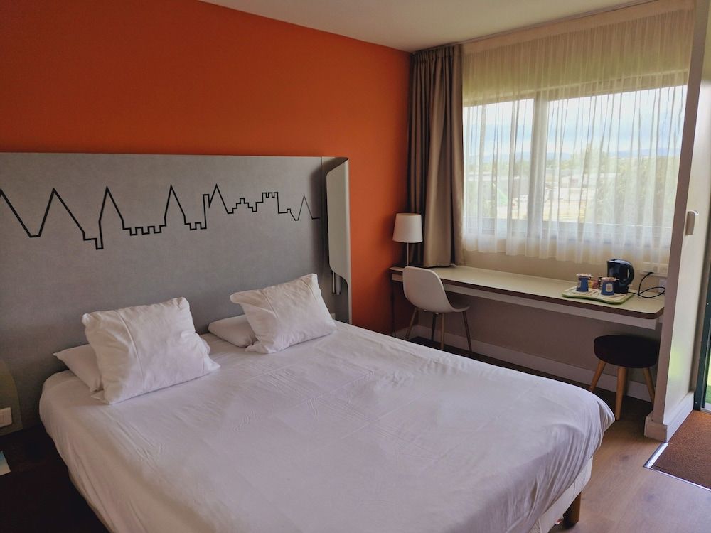 Kyriad Carcassonne - Aéroport Standard Room, 1 Double Bed 2