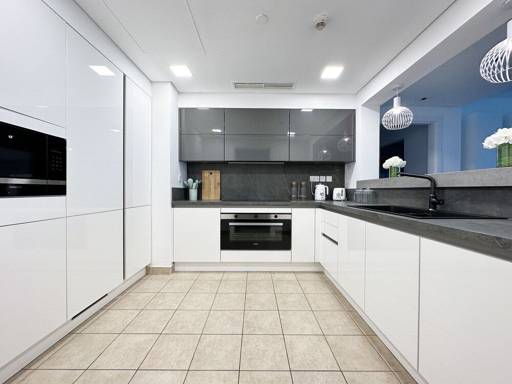 undefined Maison Privee - Bohemian Apt w/ Amazing Seafront Views on The Palm 10