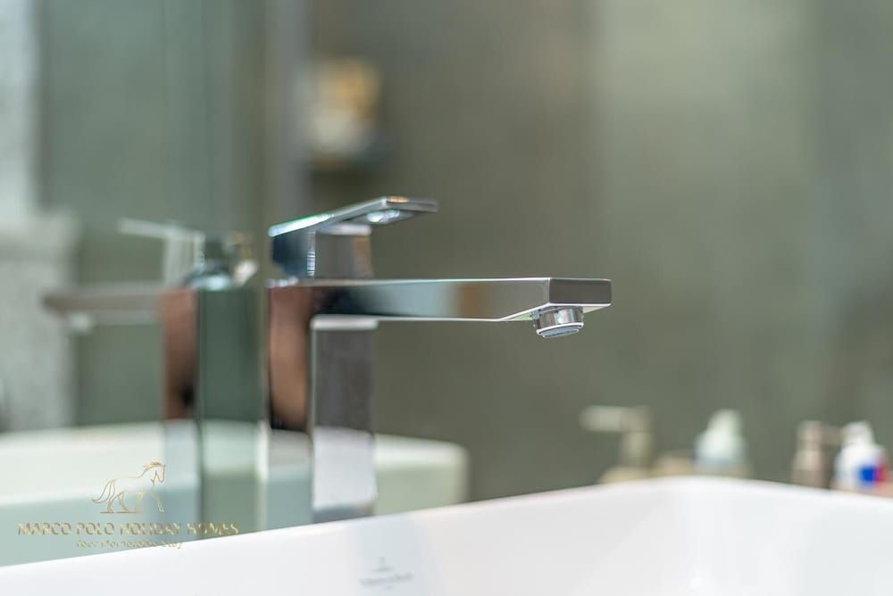 Marco Polo - Stunning 2 BR With Marina Views | Huge Pool & Gym Deluxe Apartment 22