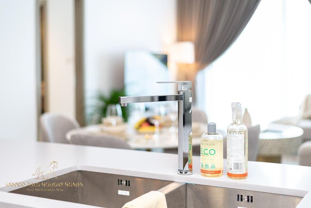 Marco Polo - Stunning 2 BR With Marina Views | Huge Pool & Gym Deluxe Apartment 19