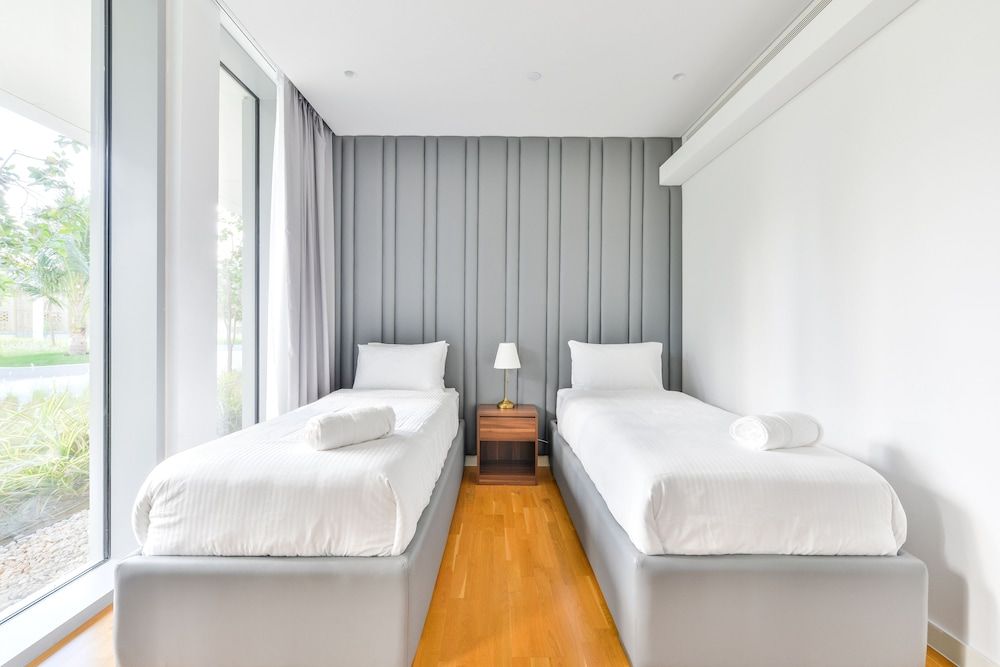 undefined Elegant 2BR with maids room and Ain View 8