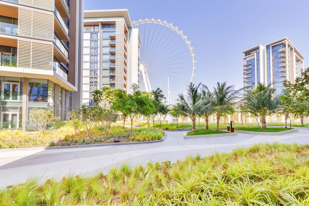 undefined Elegant 2BR with maids room and Ain View 3