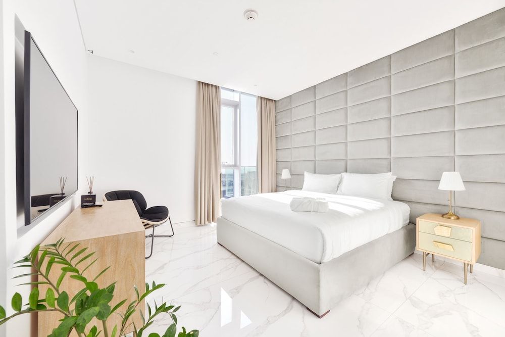 undefined Luxe 3BR with maids room in Bluewaters 8