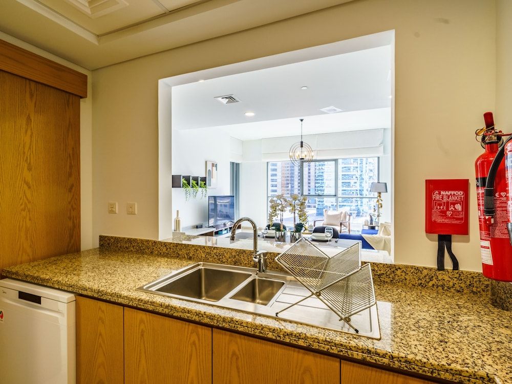 Downtown Charming Condo Close to Dubai Mall