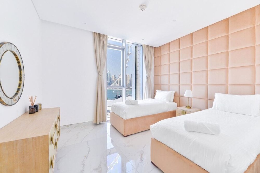 undefined Modern & Comfy 2bed Condo in Bluewaters 6