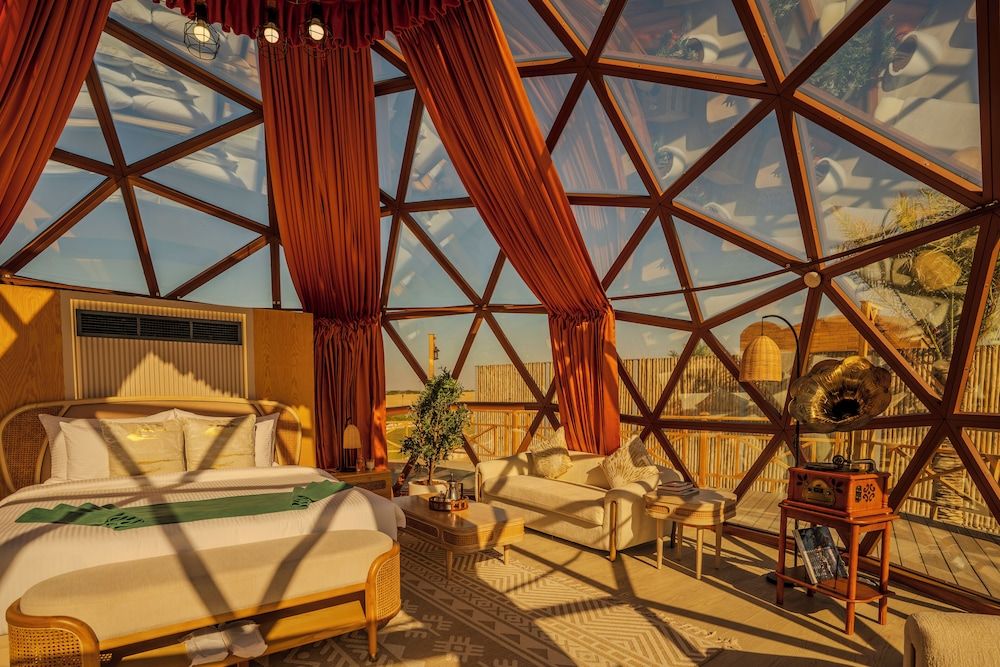 Al Marmoom Oasis Luxury Experiential Desert Domes Dome with Breakfast 6