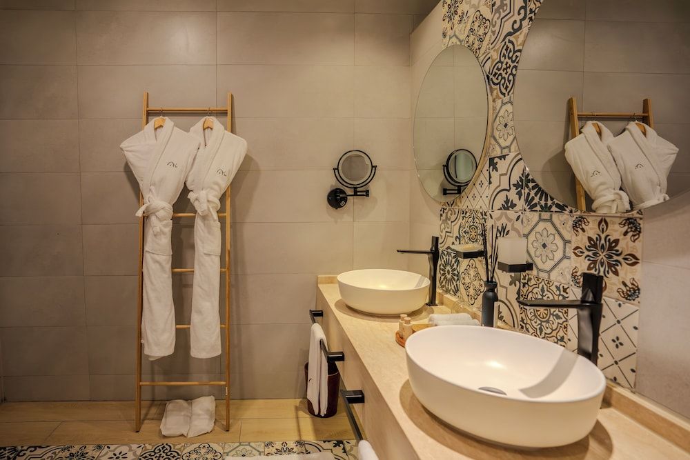 Al Marmoom Dome Luxury Desert Experiential Stay Dome with Breakfast 5