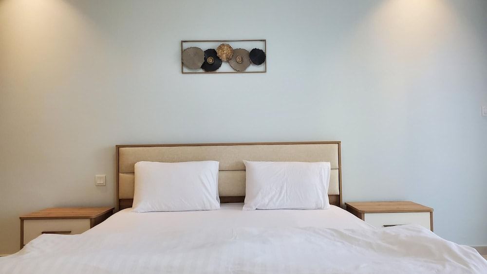 Modern 3 BR With Full Burj Khalifa and Sea View Apartment 26