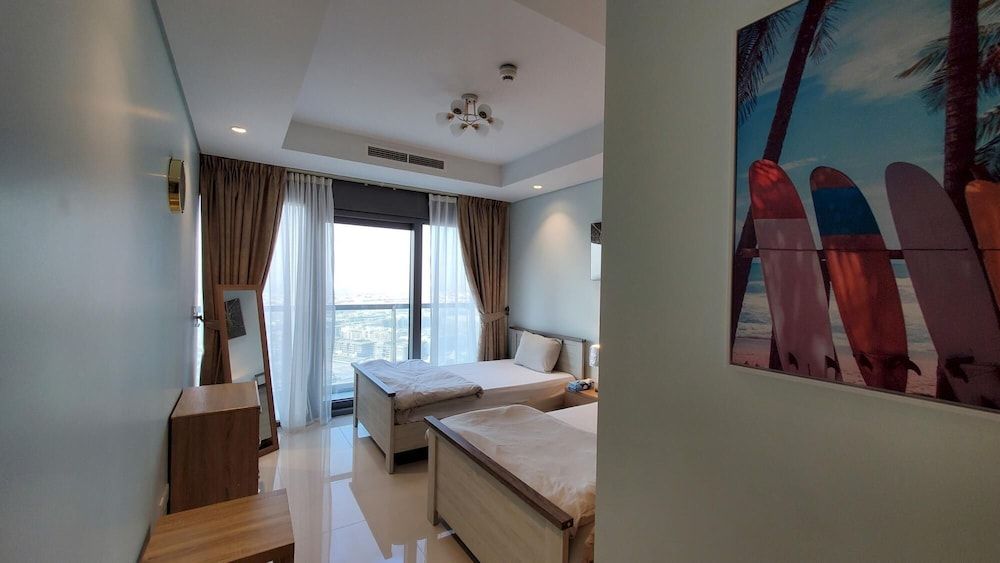 Modern 3 BR With Full Burj Khalifa and Sea View Apartment 27