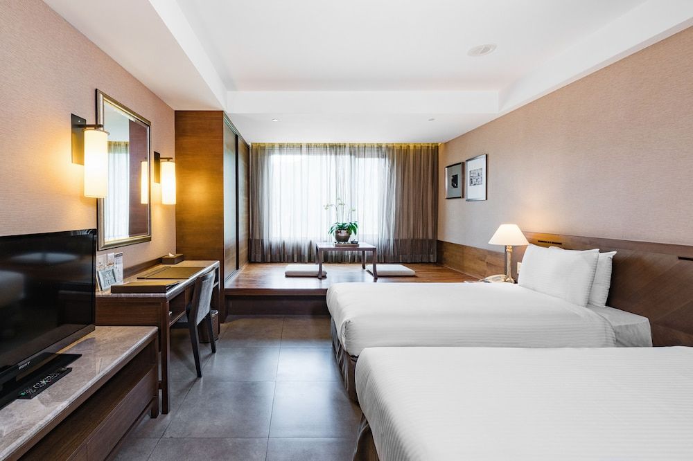 The Great Roots Forestry SPA Resort Deluxe Twin Guest Room 2