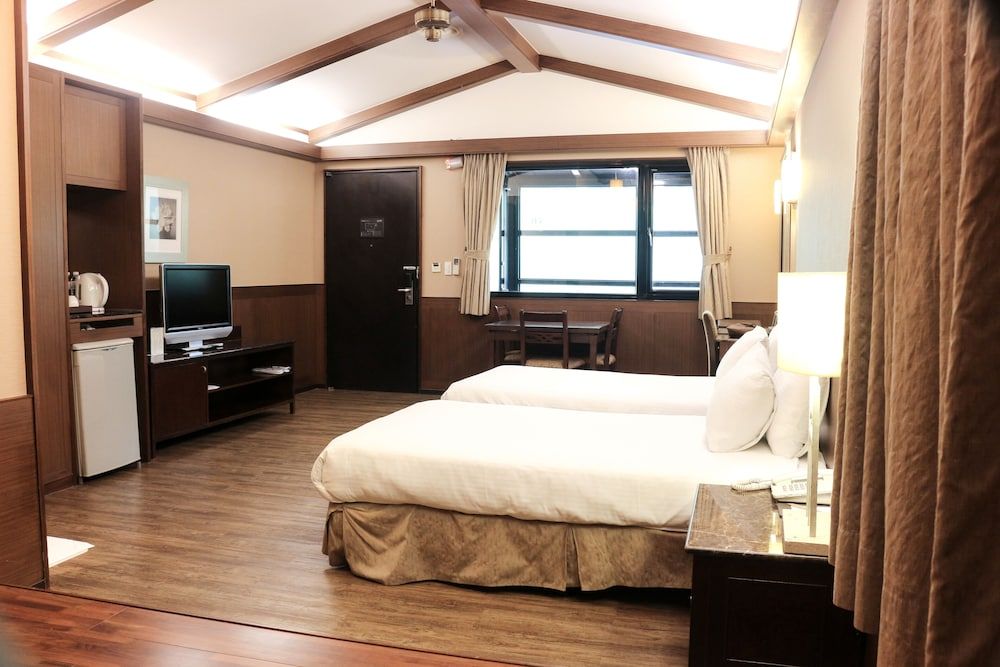 Pet Friendly Twin Room