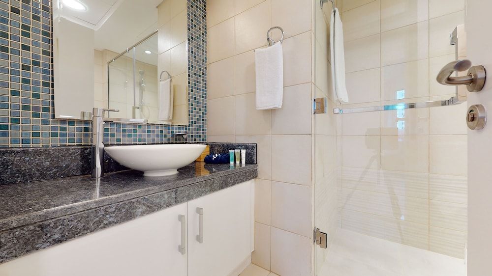 212 Shoreline 18 Deluxe Apartment 32