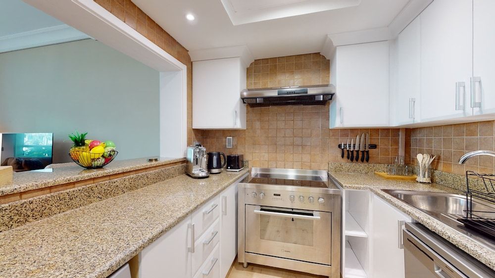 212 Shoreline 18 Deluxe Apartment 17