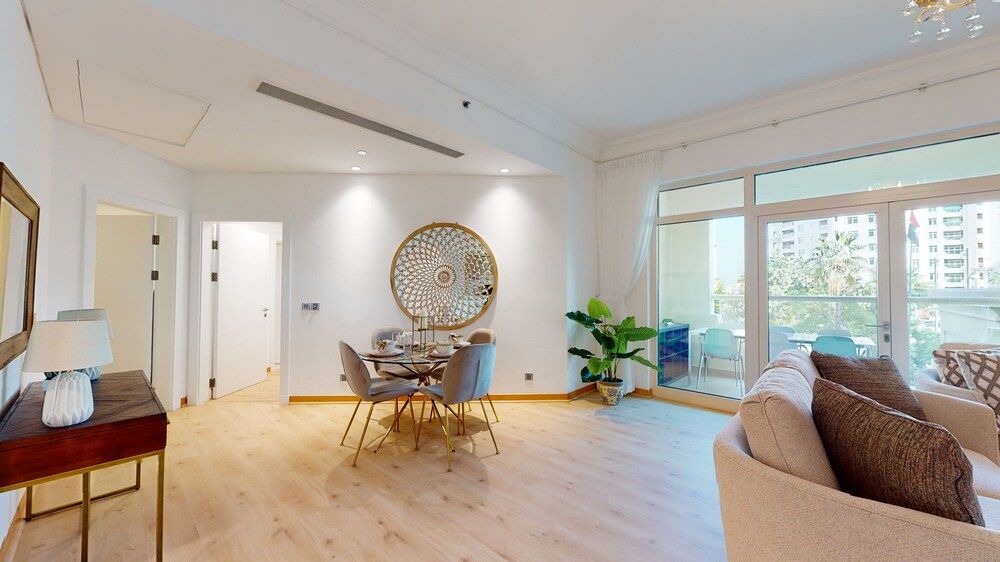 212 Shoreline 18 Deluxe Apartment 24