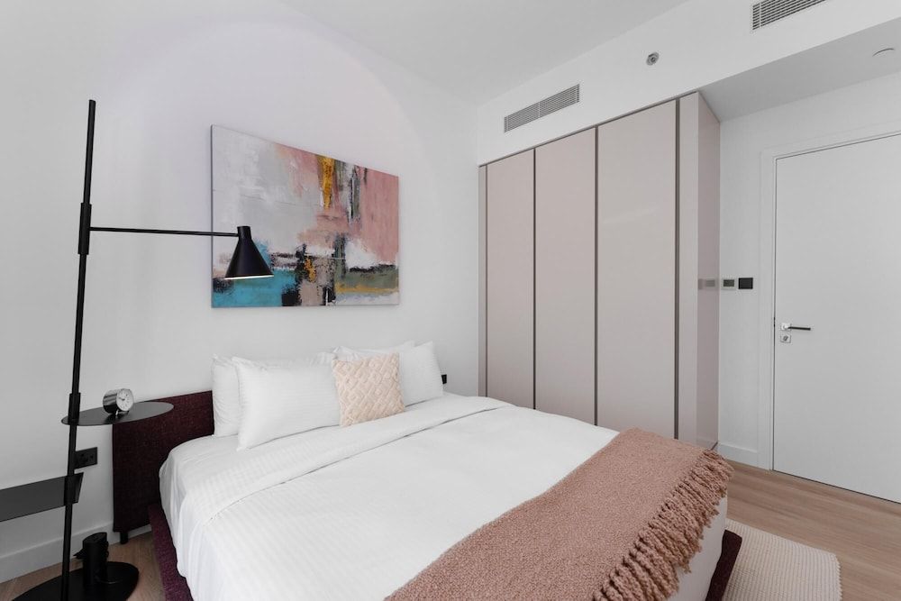 Deluxe 3BR Apt w Dubai Marina Vws Beach Access Apartment 3