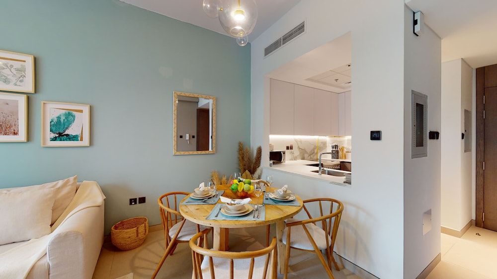 undefined Euro Residences 206 3