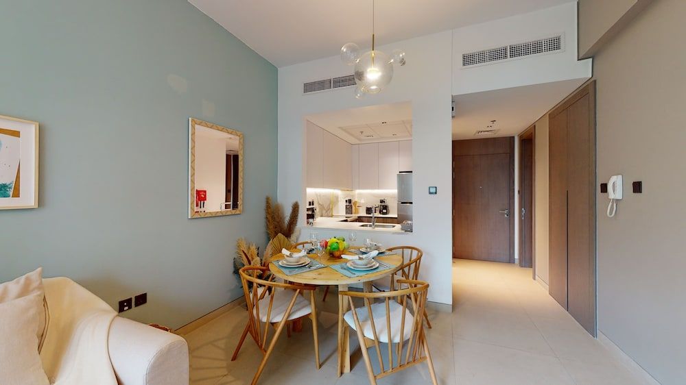 undefined Euro Residences 206 4