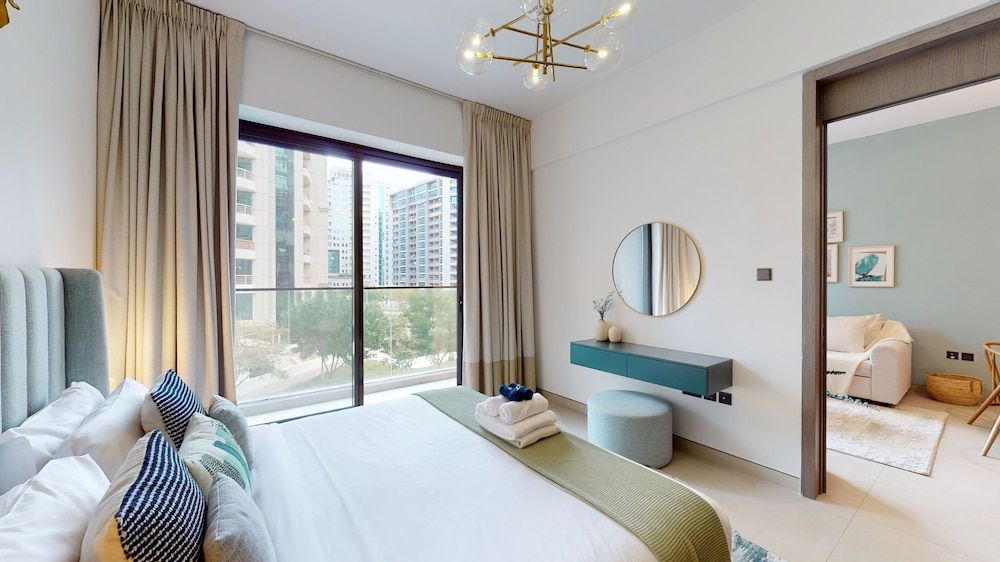 undefined Euro Residences 206 8