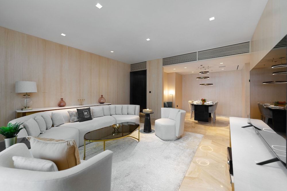 undefined Maison Privee - Glamourous Apt with Sea Views at FIVE Palm