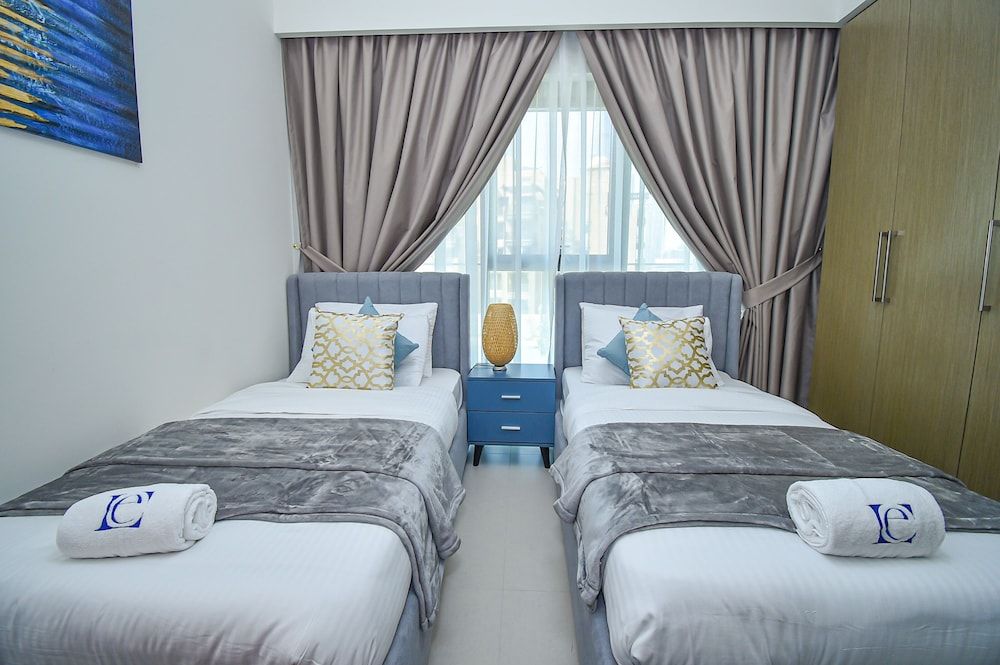 undefined Premium 2BR Apt in Downtown - Burj Khalifa View - ROY 8