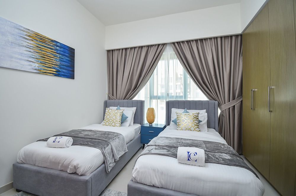 undefined Premium 2BR Apt in Downtown - Burj Khalifa View - ROY 10