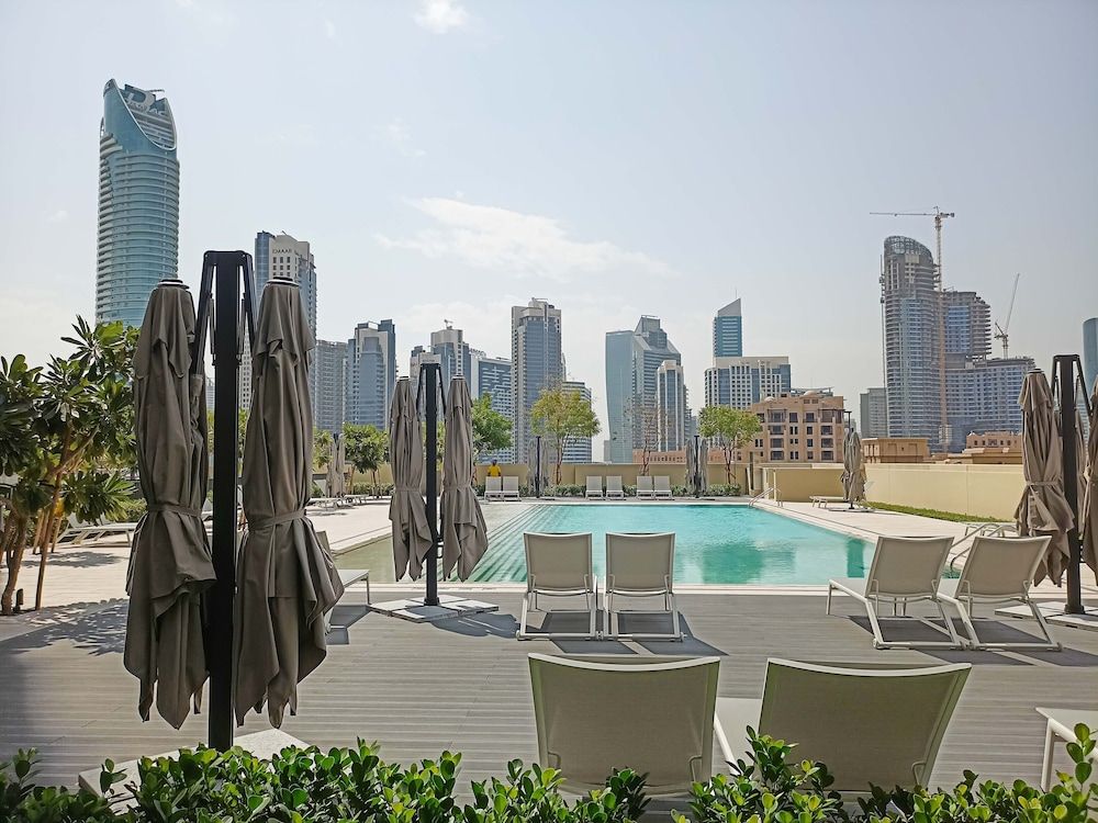 undefined Premium 2BR Apt in Downtown - Burj Khalifa View - ROY 4