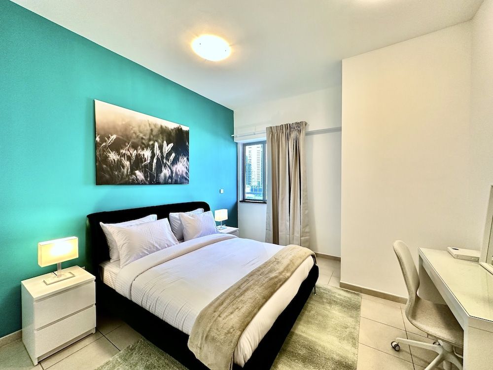 undefined Lux BnB Executive Tower Business Bay 4