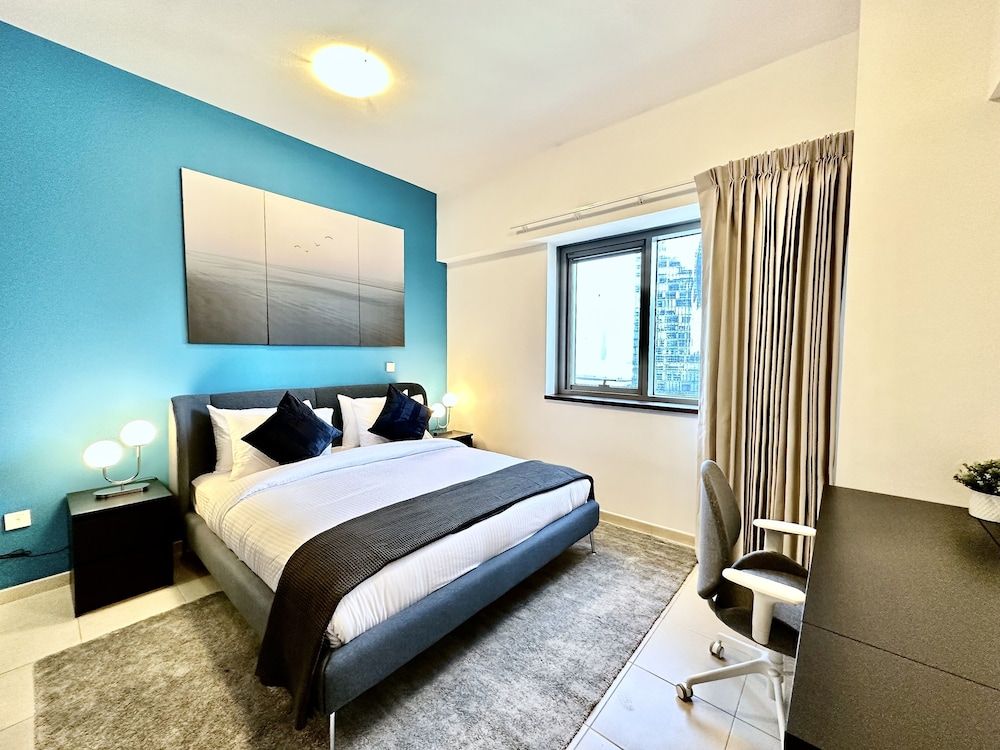 undefined Lux BnB Executive Tower Business Bay 8