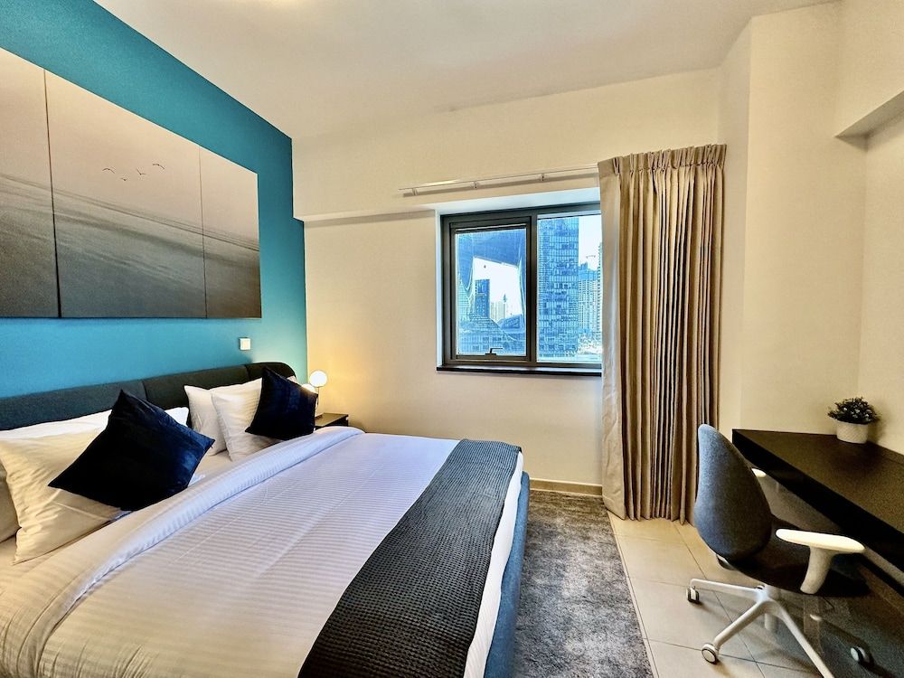 undefined Lux BnB Executive Tower Business Bay 9