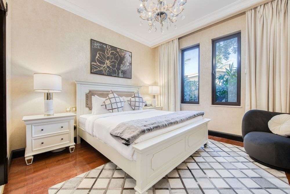 undefined Maison Privee - Majestic Resort Villa with Private Pool on The Palm 9